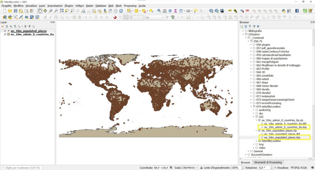 Schermata di QGIS con i dati scaricati da Natural Earth